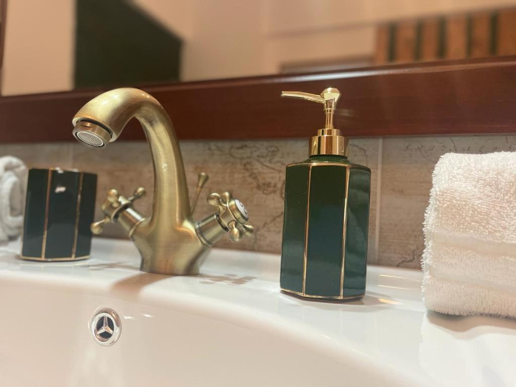 Doctor House Standard, Suites & Luxury Rooms Энна Экстерьер фото