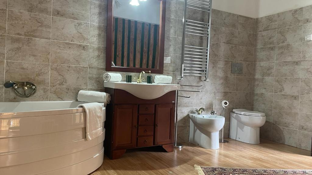 Doctor House Standard, Suites & Luxury Rooms Энна Экстерьер фото